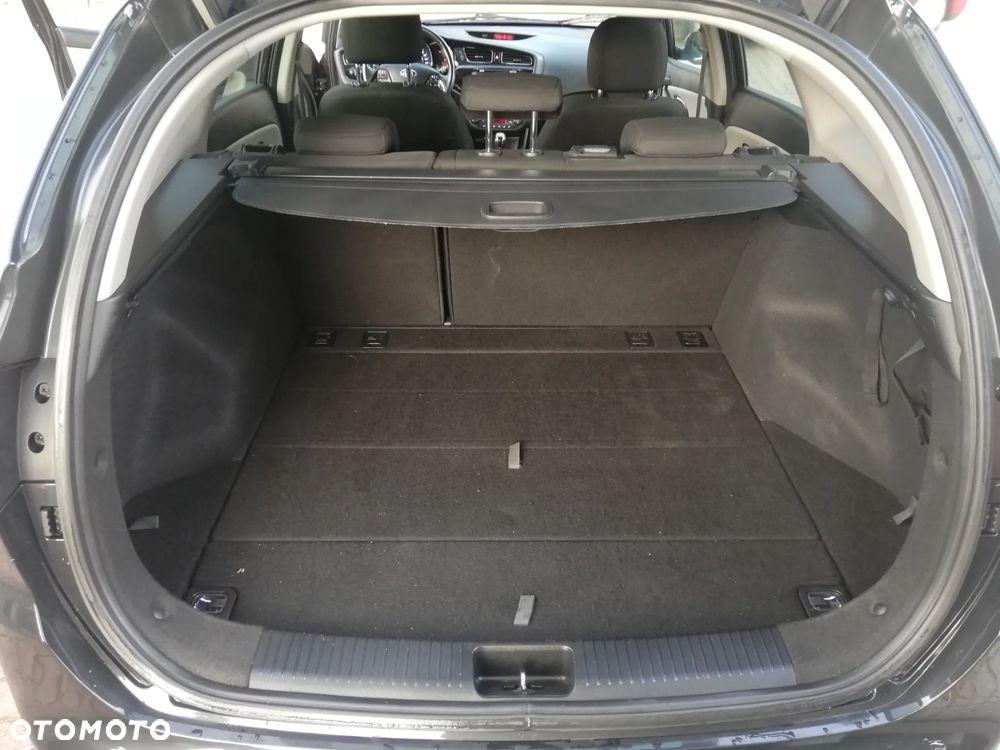 Kia Ceed Cee'd 1.6 GDI L Business Line - 17