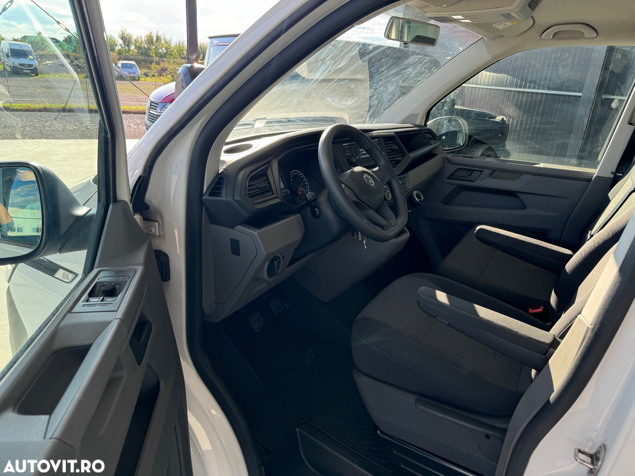 Volkswagen Transporter T6.1 Kurz Plus Trendline - 13