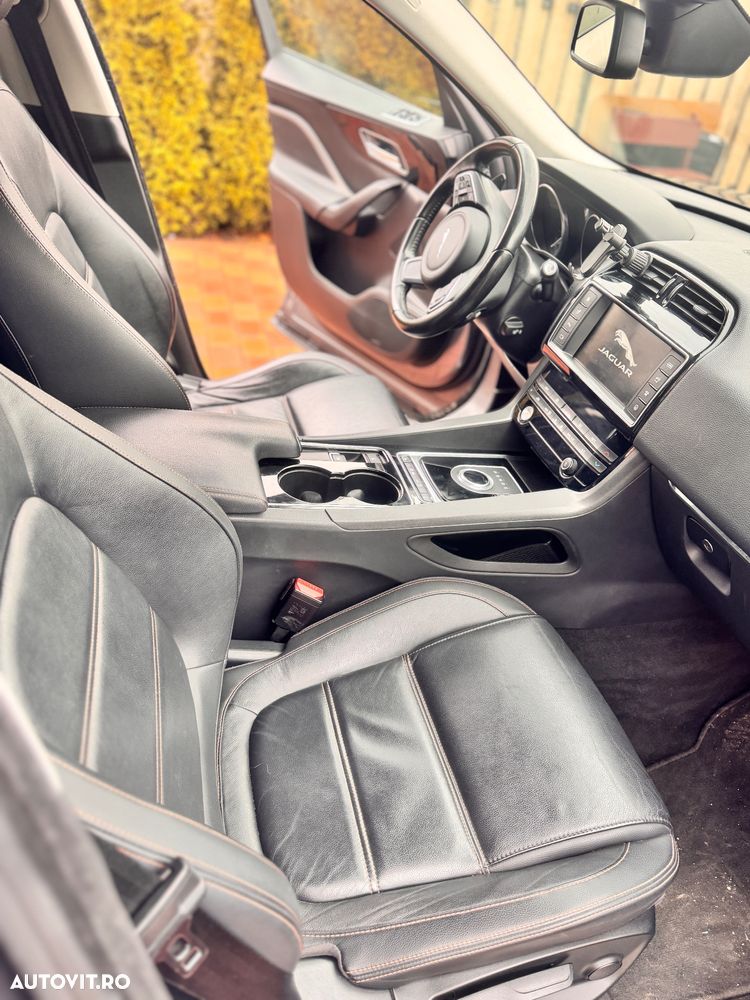Jaguar F-Pace 20d AWD Prestige - 10