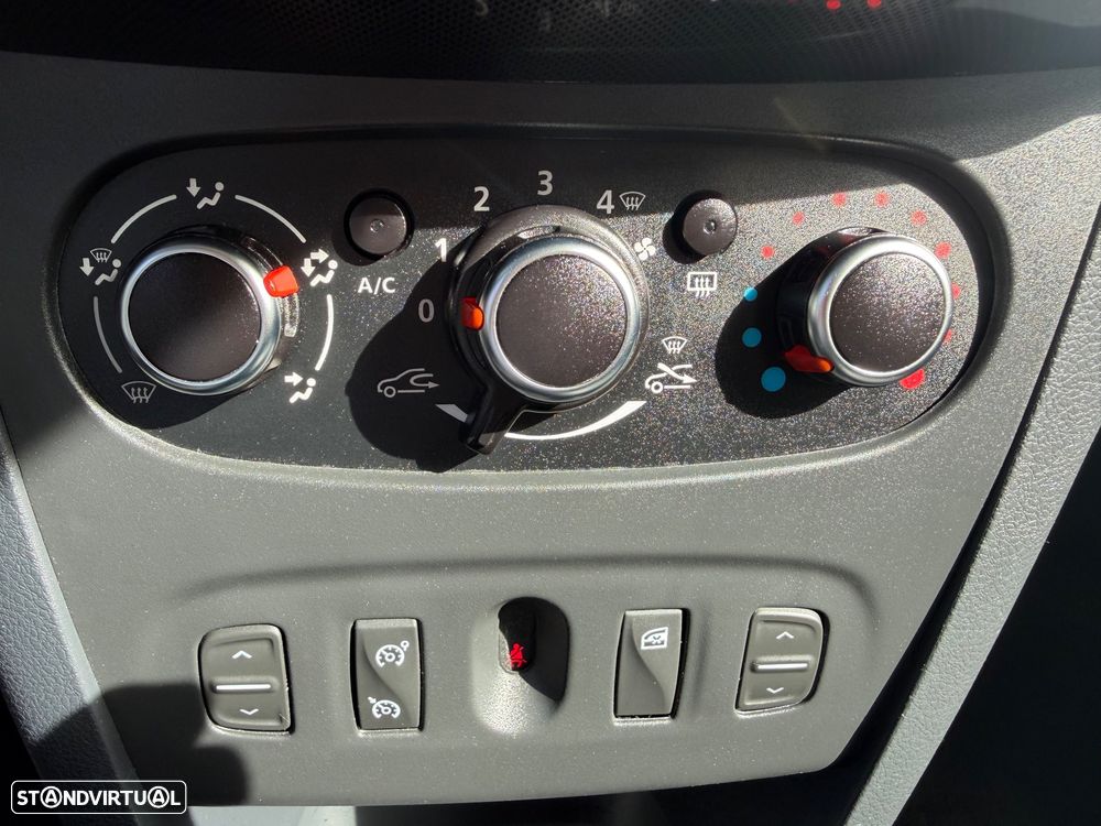 Dacia Sandero Stepway TCe 90 Prestige - 12