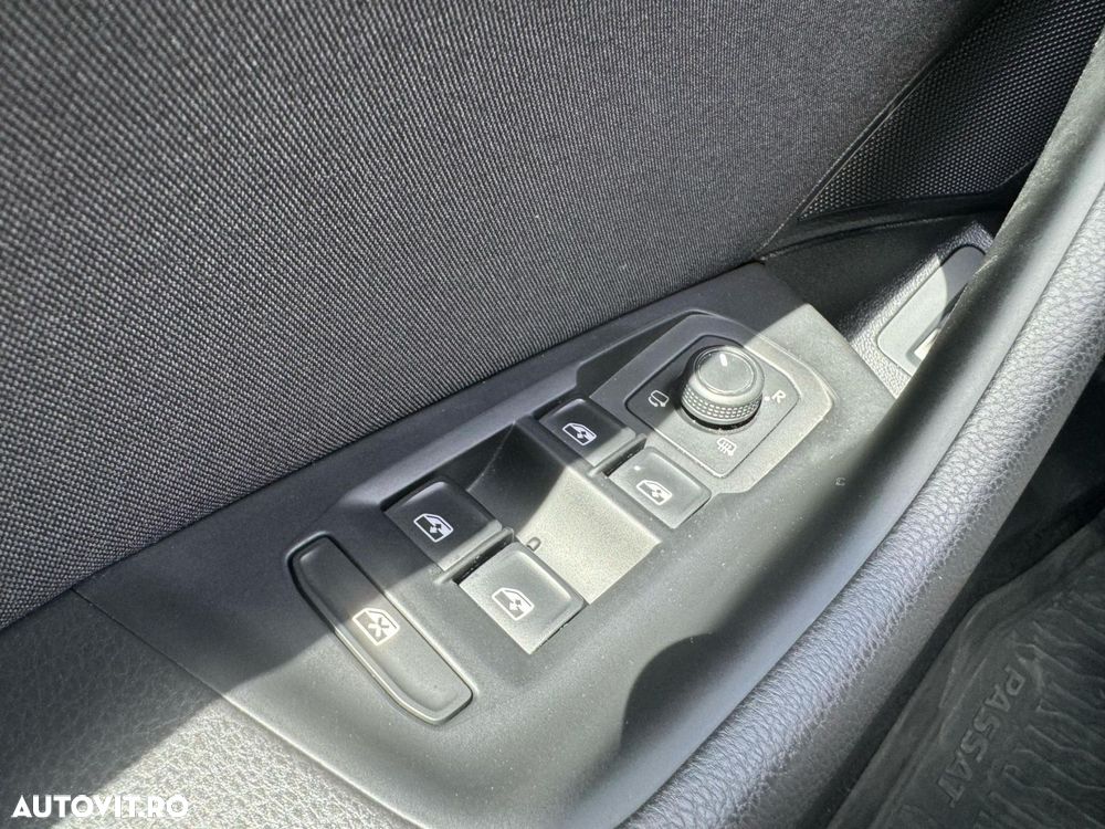 Volkswagen Passat 2.0 TDI DSG Advance - 28
