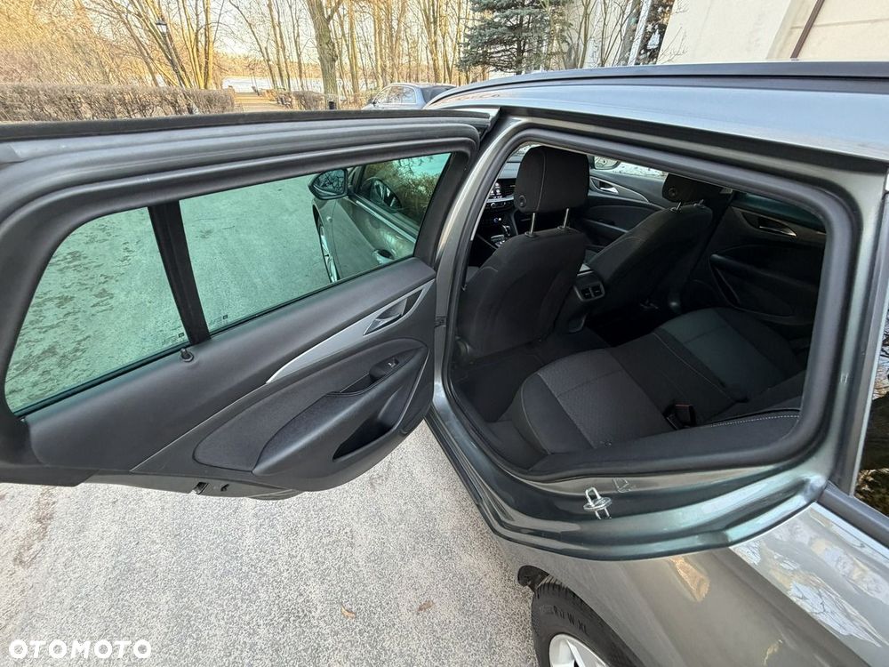 Opel Insignia - 21