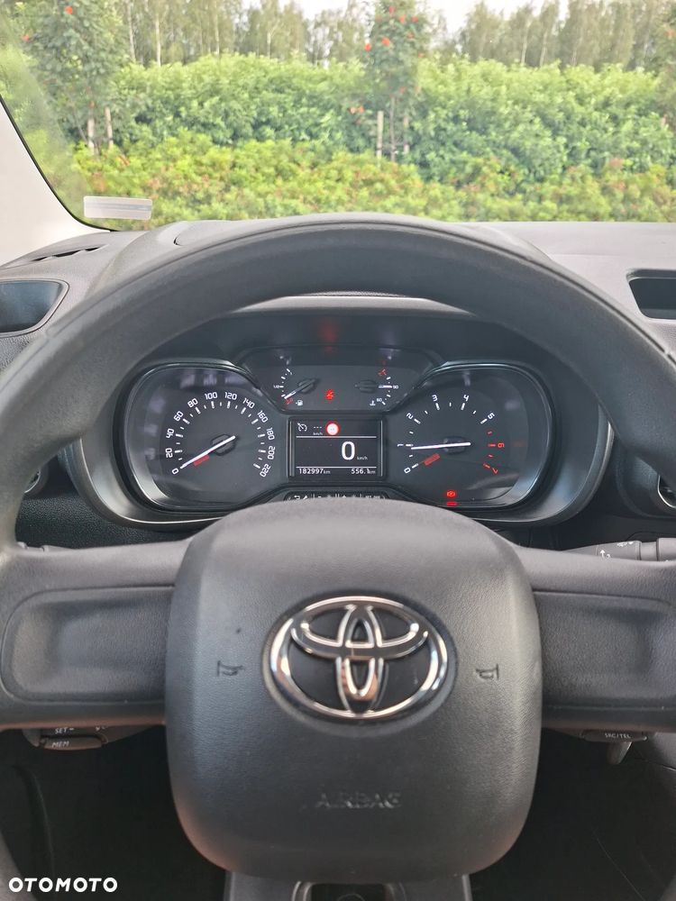 Toyota Proace City Verso 1.5 D-4D Business - 13