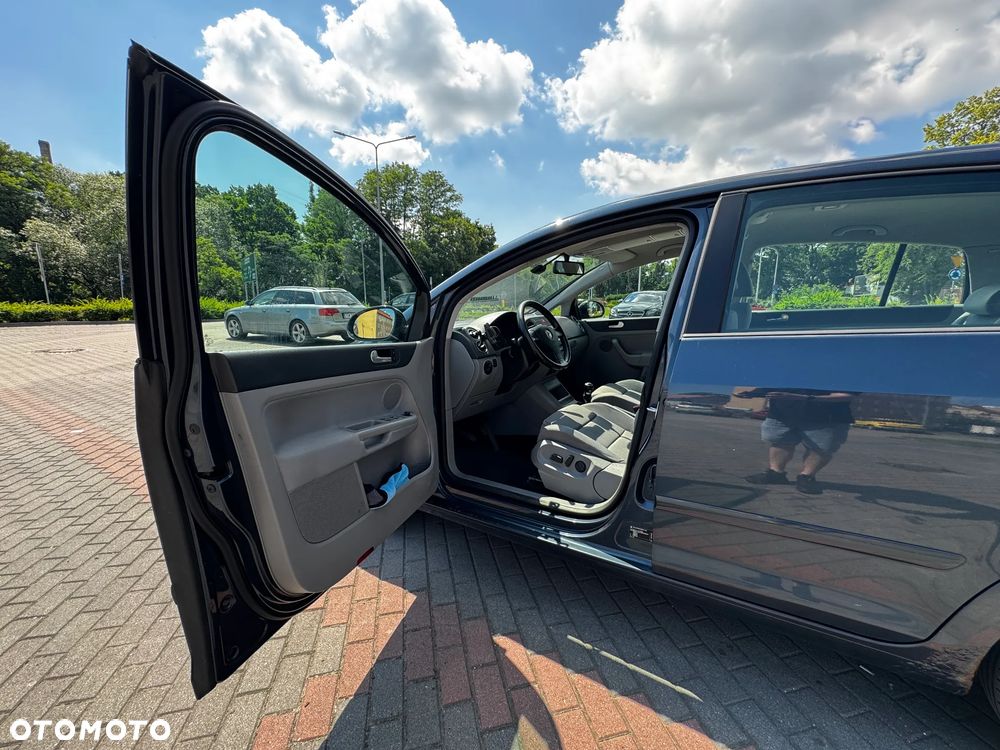 Volkswagen Golf Plus - 27