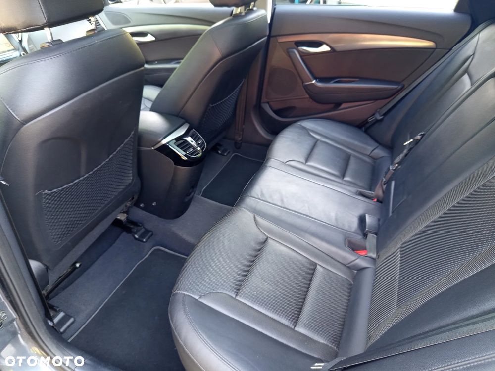 Hyundai i40 1.7 CRDi Comfort + - 29