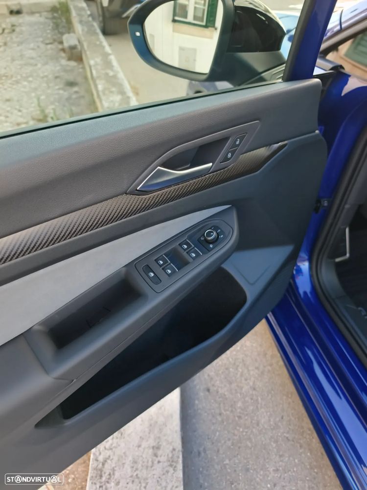 VW Golf 2.0 TSI R DSG - 19