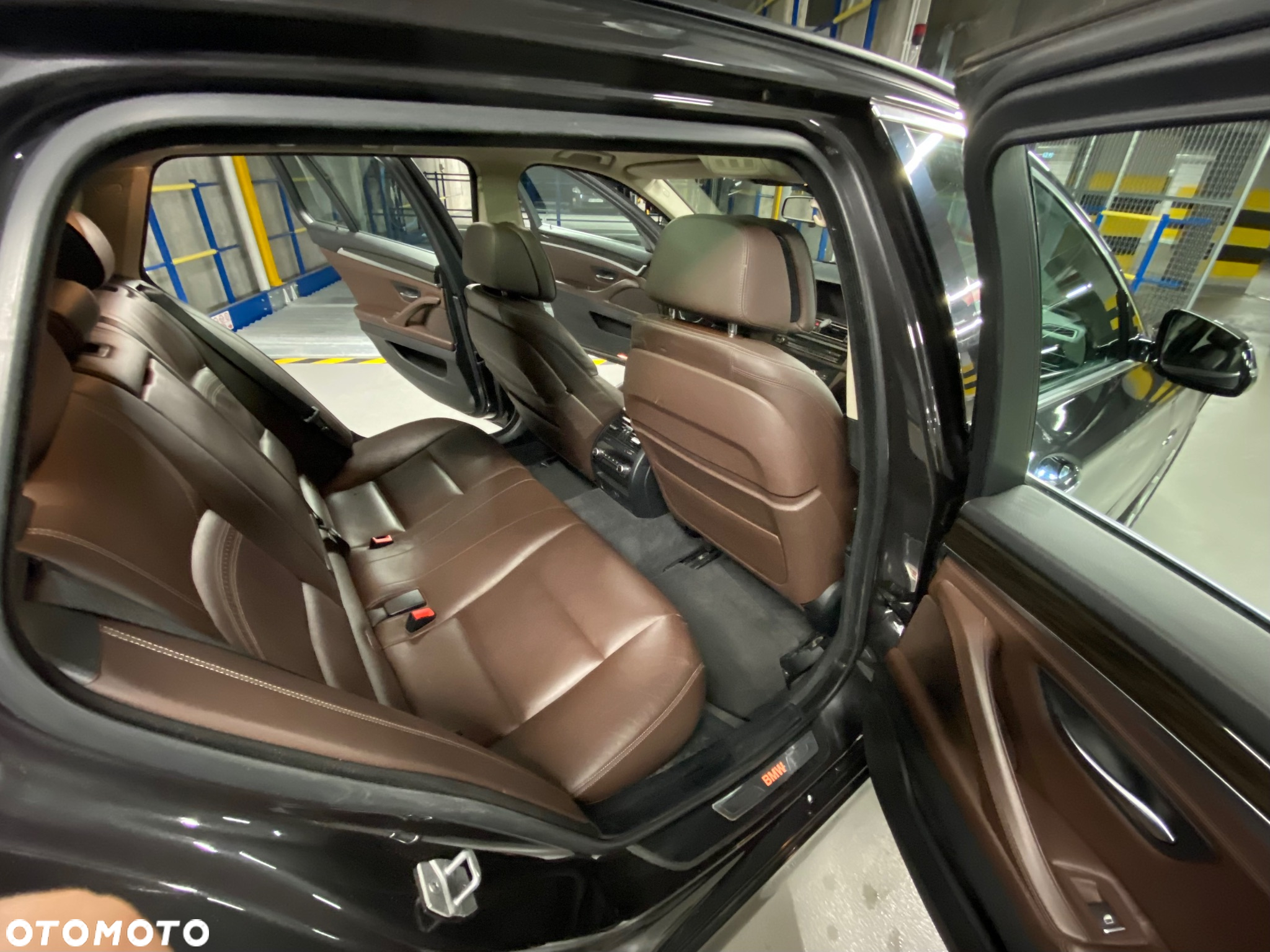 BMW Seria 5 525d Touring Luxury Line - 16