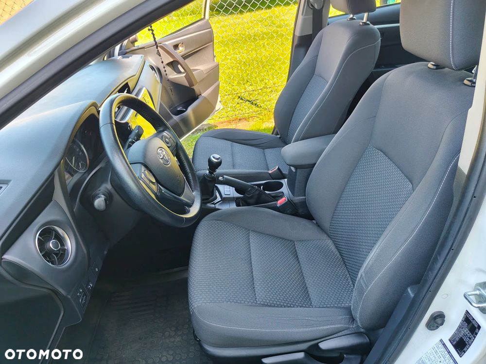 Toyota Corolla 1.6 Comfort - 12