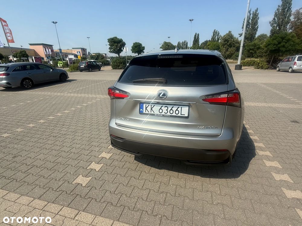 Lexus NX 300h Elegance 2WD - 8