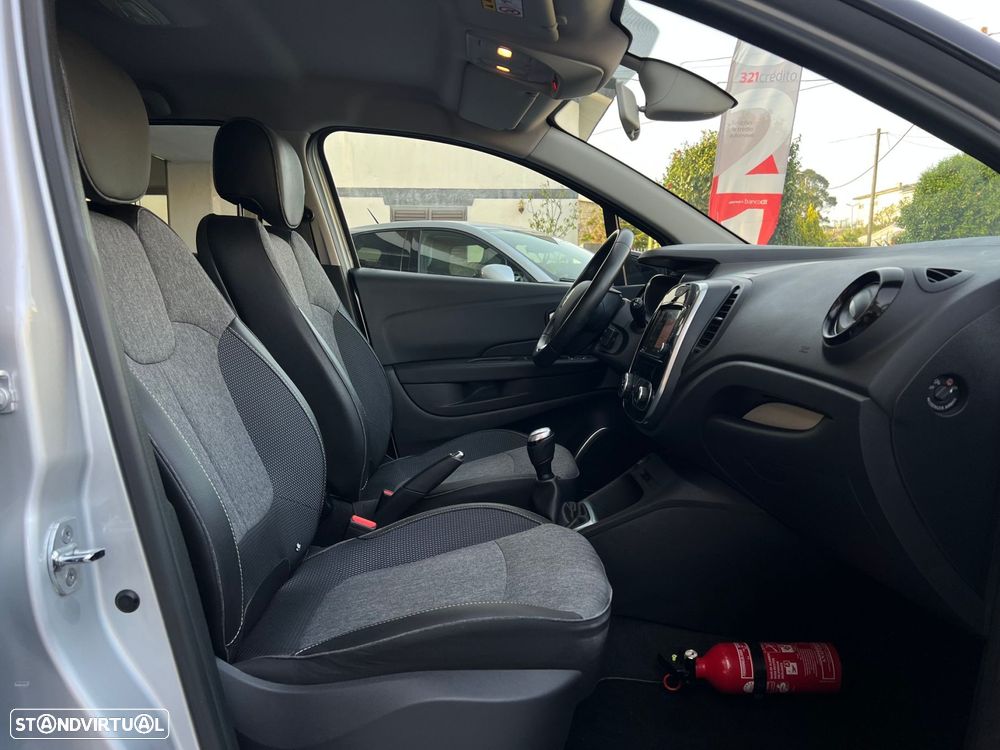 Renault Captur 0.9 TCE Exclusive - 19