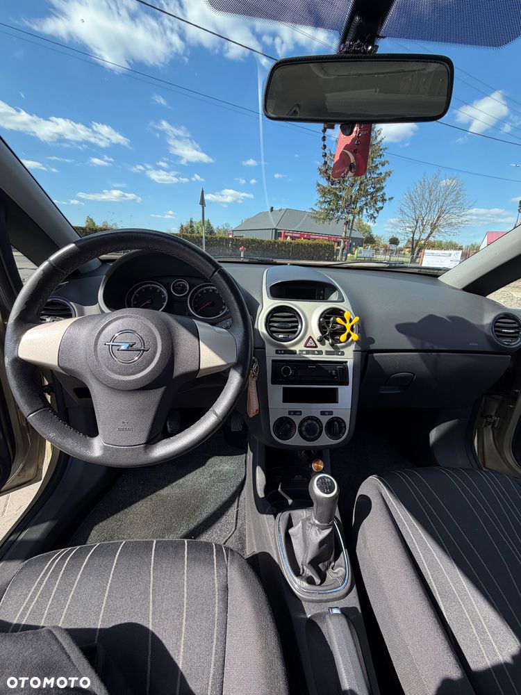 Opel Corsa 1.4 16V Silverline - 8