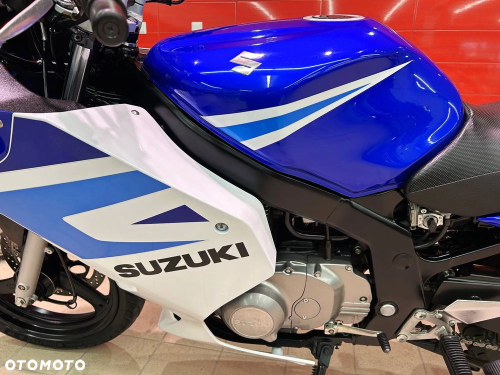 Suzuki GS - 12