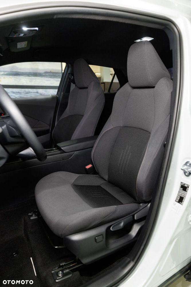 Toyota C-HR - 19