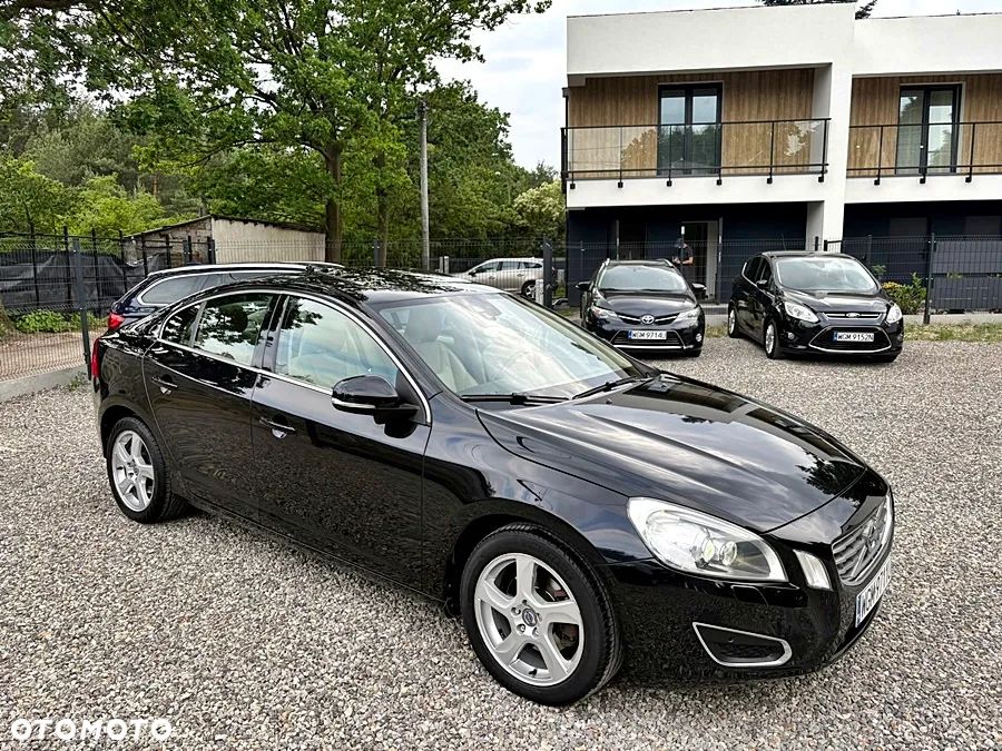 Volvo S60 D3 Summum - 9