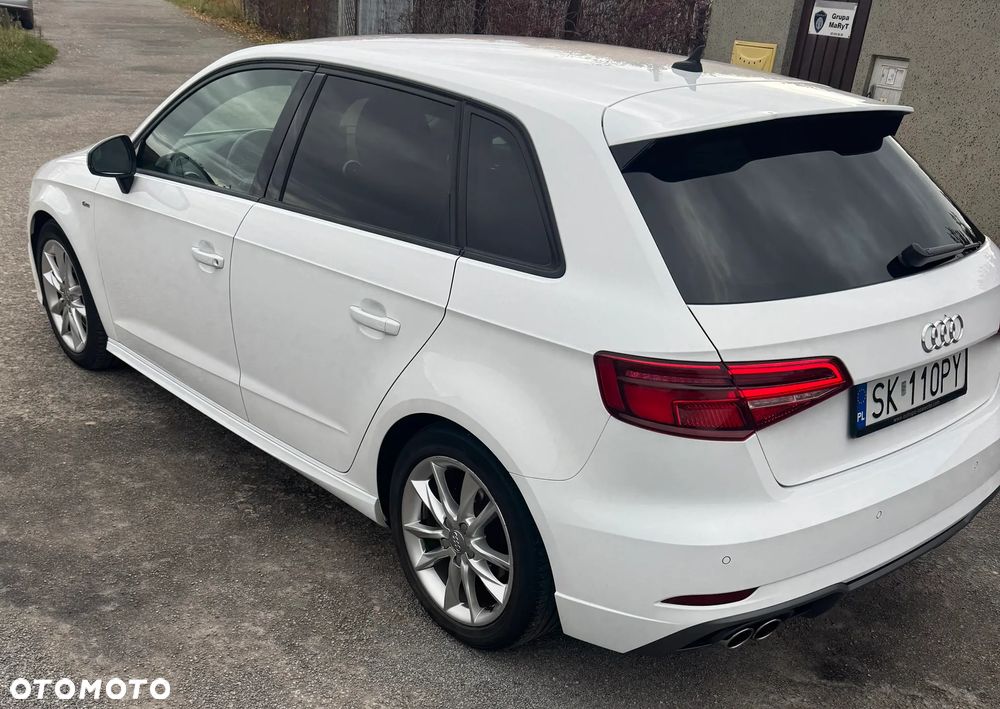 Audi A3 Sportback - 1