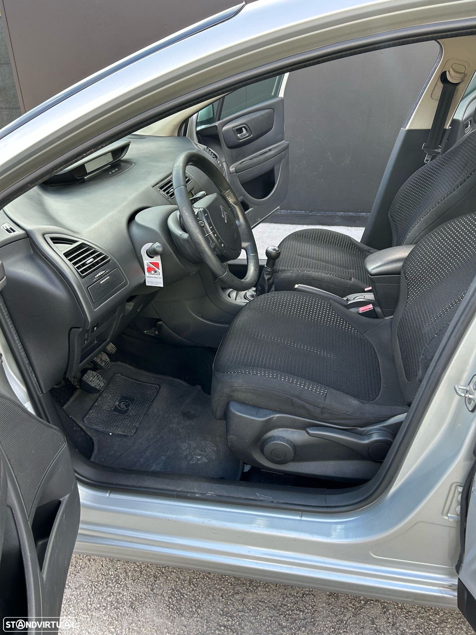 Citroën C4 1.6 HDi Seduction - 9