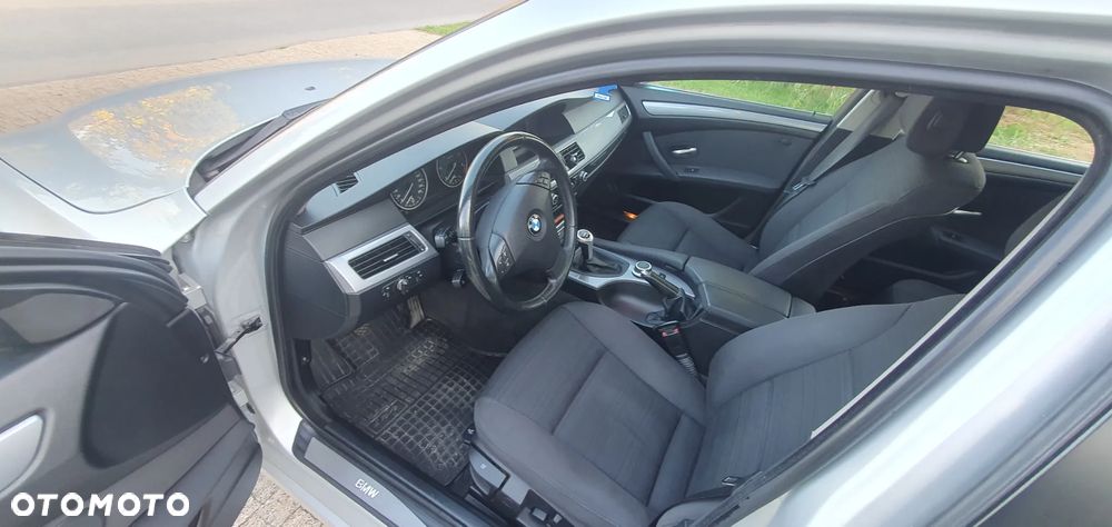 BMW Seria 5 520d - 6