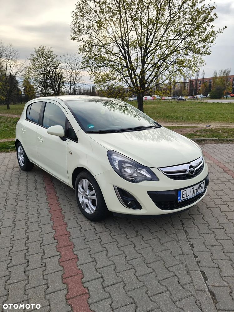 Opel Corsa 1.4 16V Enjoy - 1