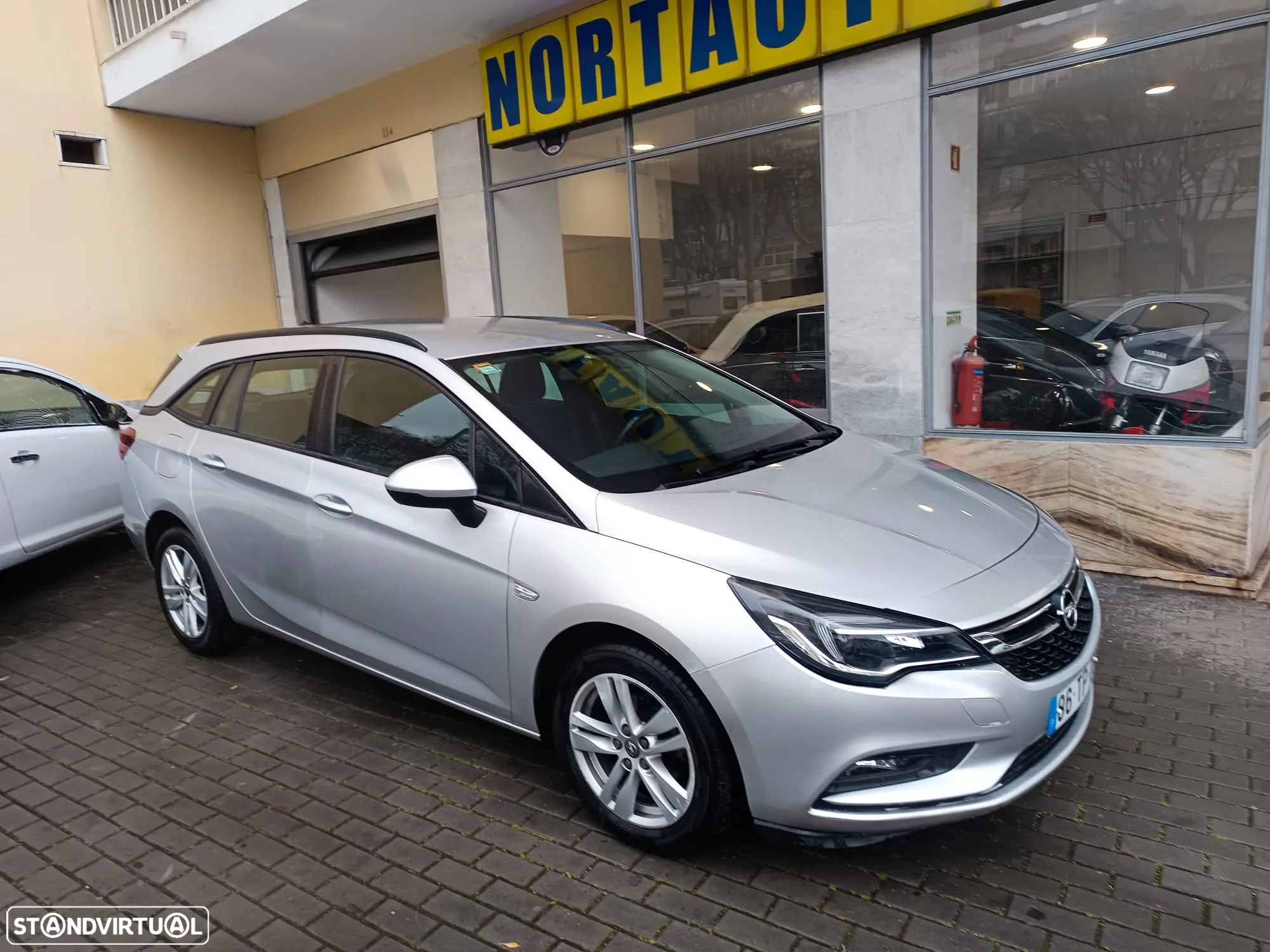 Opel Astra Sports Tourer 1.6 CDTI Business Edition S/S - 1