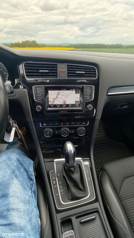 Volkswagen Golf 1.6 TDI Highline DSG - 19