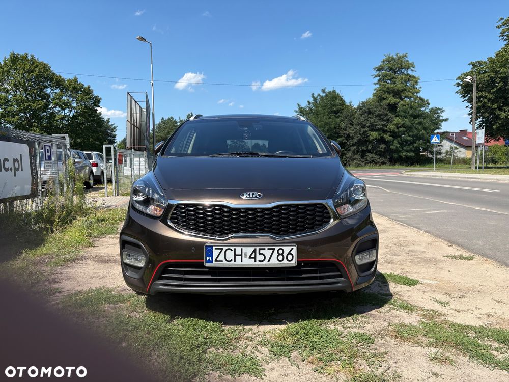 Kia Carens - 1