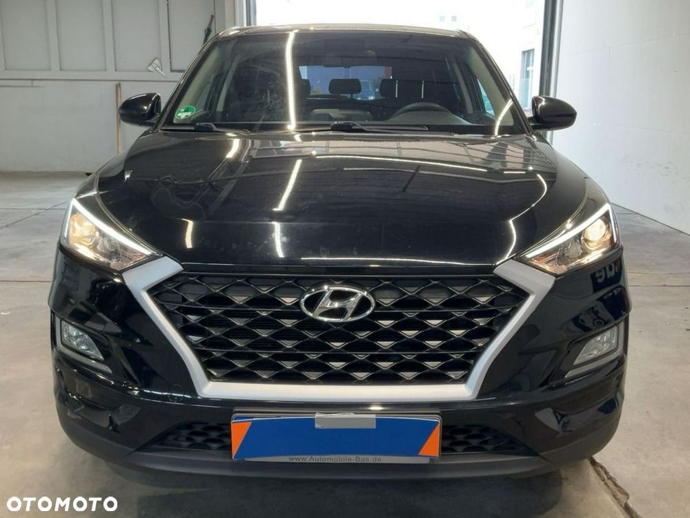 Hyundai Tucson 1.6 GDi 2WD Pure - 2