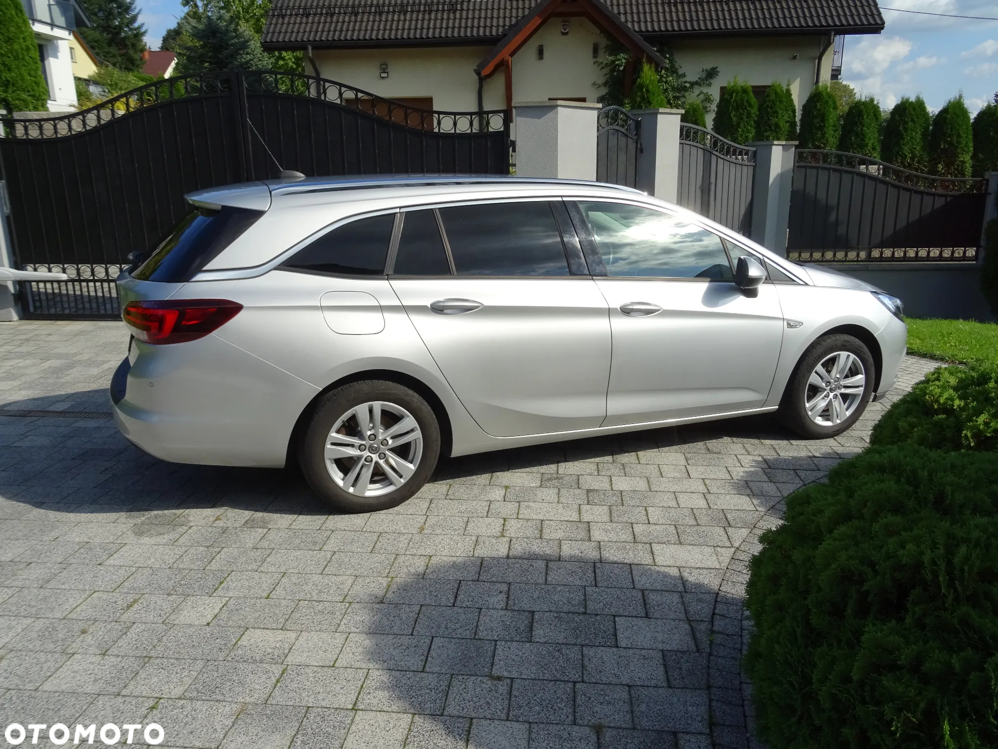 Opel Astra 1.6 D (CDTI) Start/Stop Sports Tourer Innovation - 24