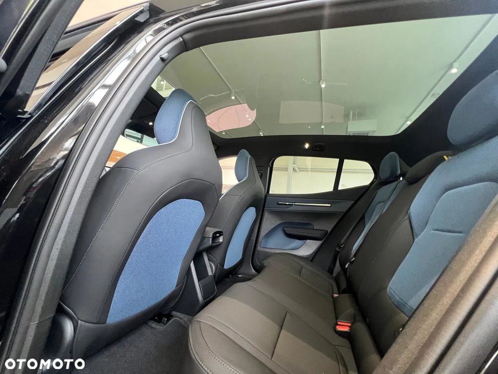 Volvo EX30 Twin Motor Performance AWD Ultra - 20