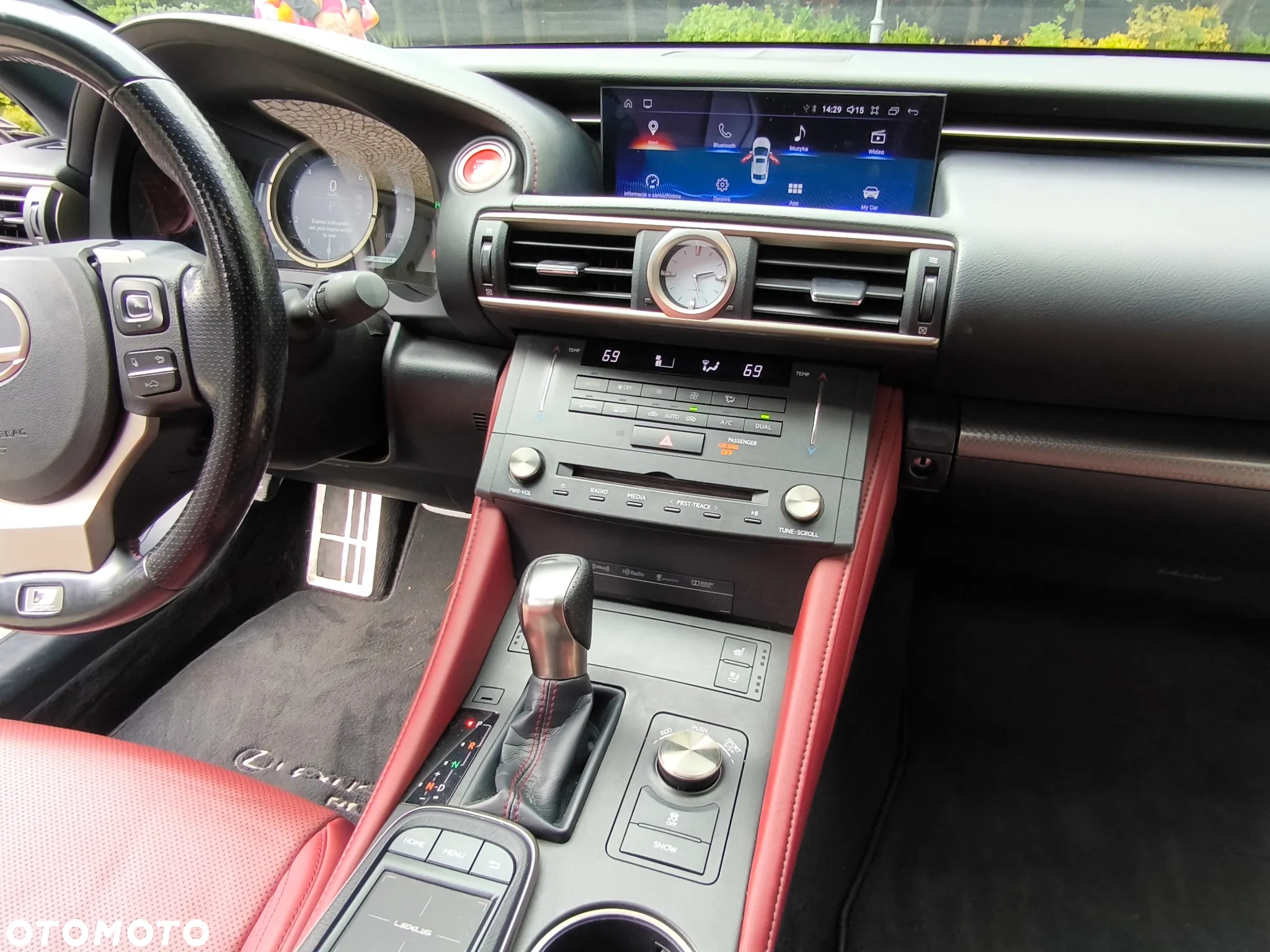 Lexus RC - 31