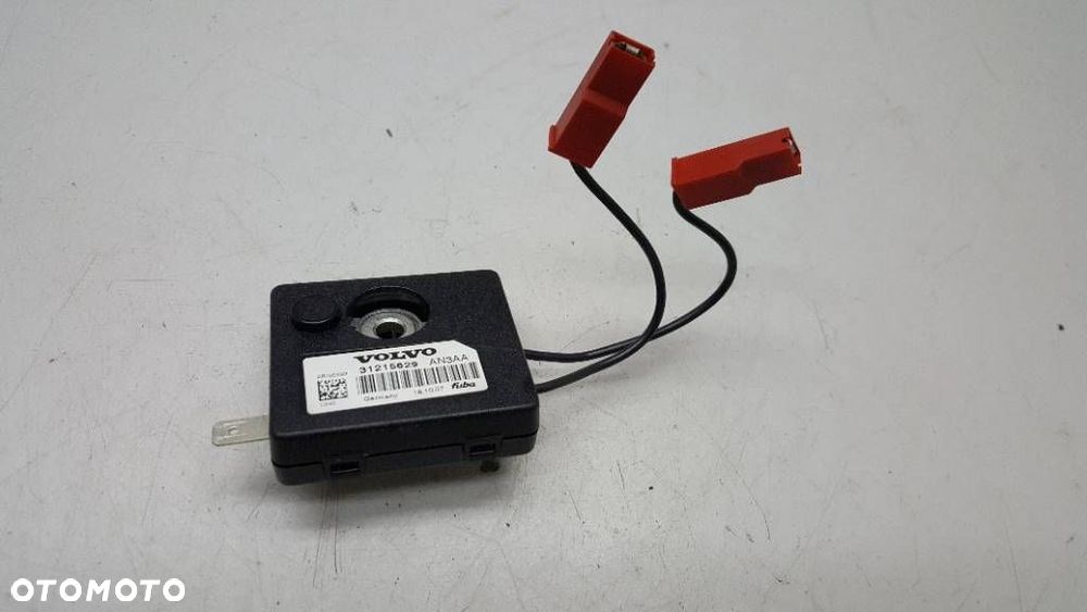 WZMACNIACZ ANTENY ANTENOWY 31215629 VOLVO S80 II - 2