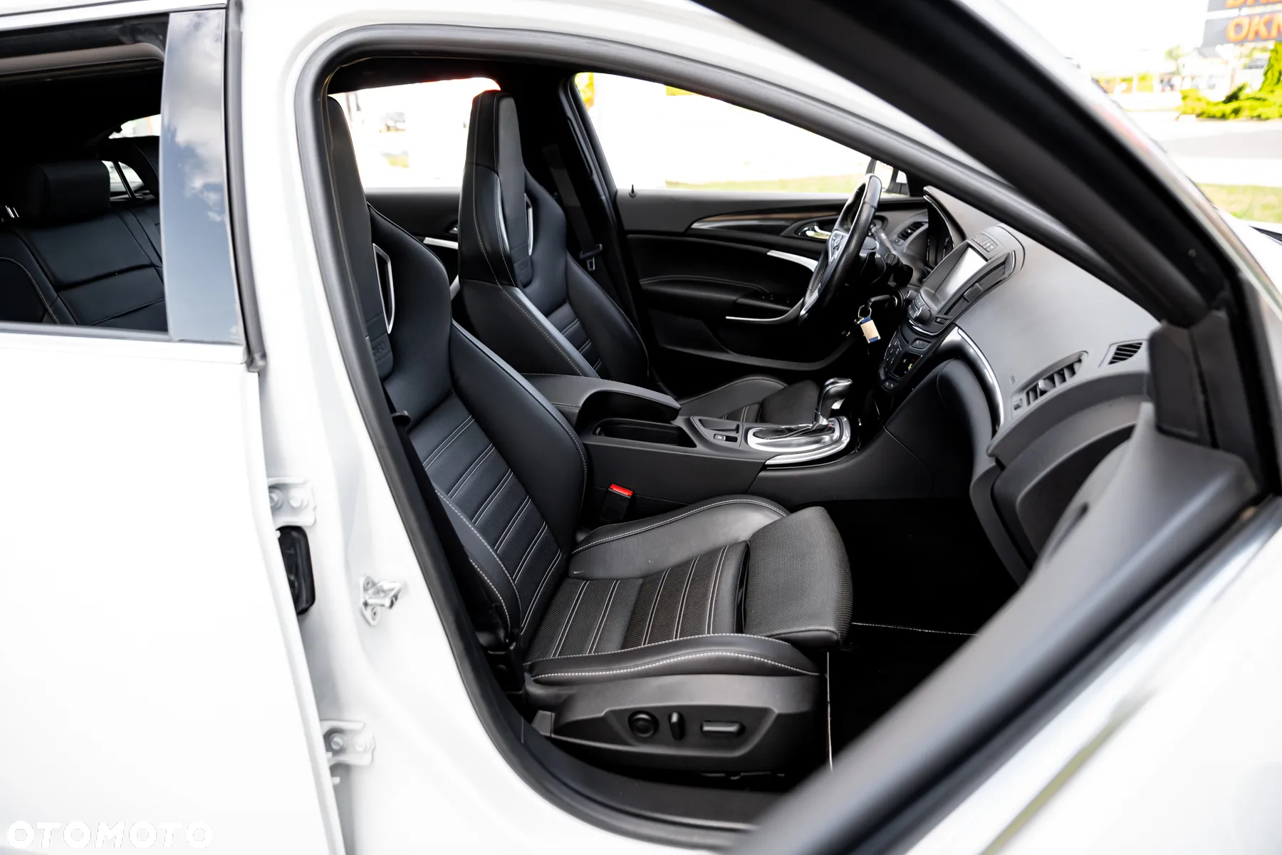 Opel Insignia 2.8 V6 Turbo 4x4 Sports Tourer OPC - 18