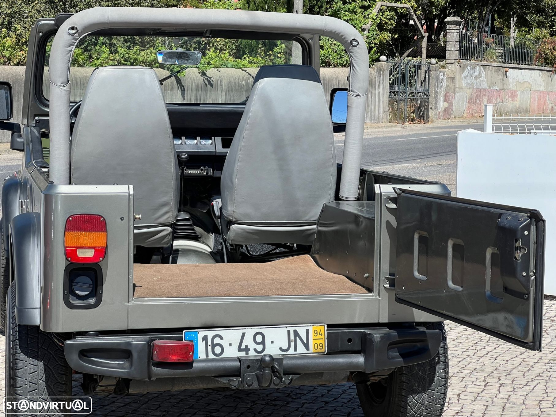 Jeep Wrangler 2.5 Sport Soft Top - 7
