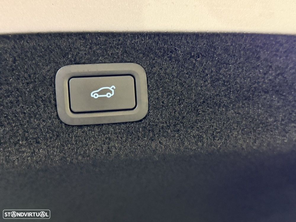 Xpeng P7i 86.2 kWh Long Range - 27