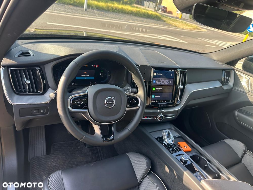 Volvo XC 60 T6 AWD Ultra Black Edition - 16