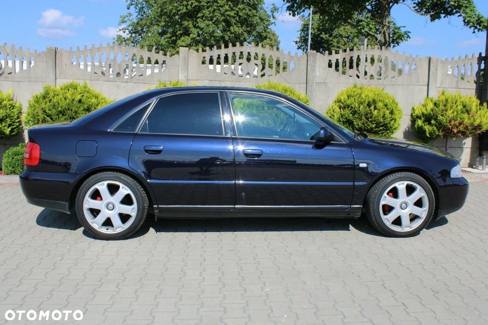 Audi A4 Limousine 1.8T - 12