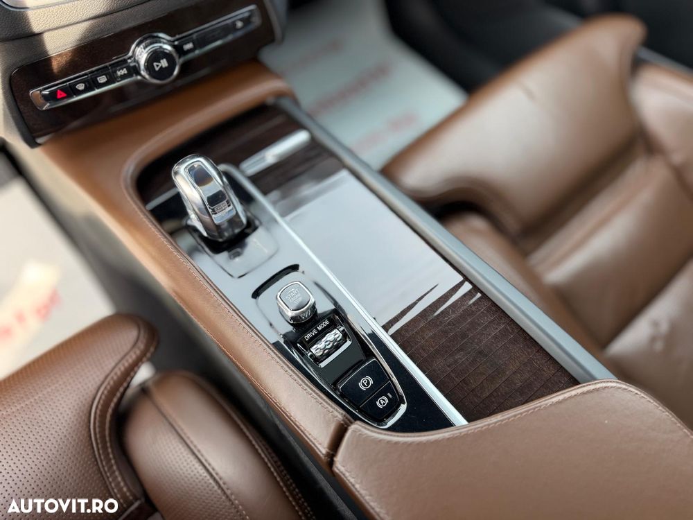 Volvo XC 90 T8 Twin Engine AWD Inscription - 18