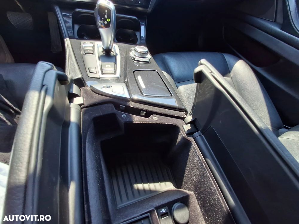 BMW Seria 5 520d Aut. - 12
