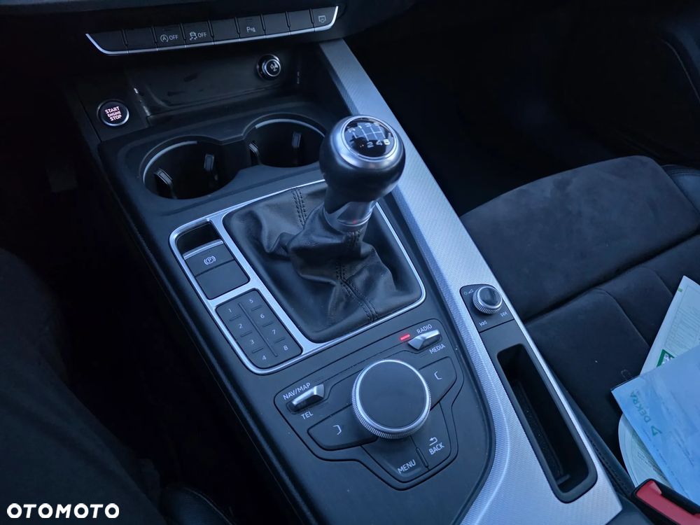 Audi A4 Avant 2.0 TDI Sport - 31