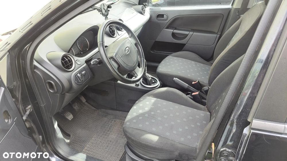 Ford Fiesta 1.3 - 11