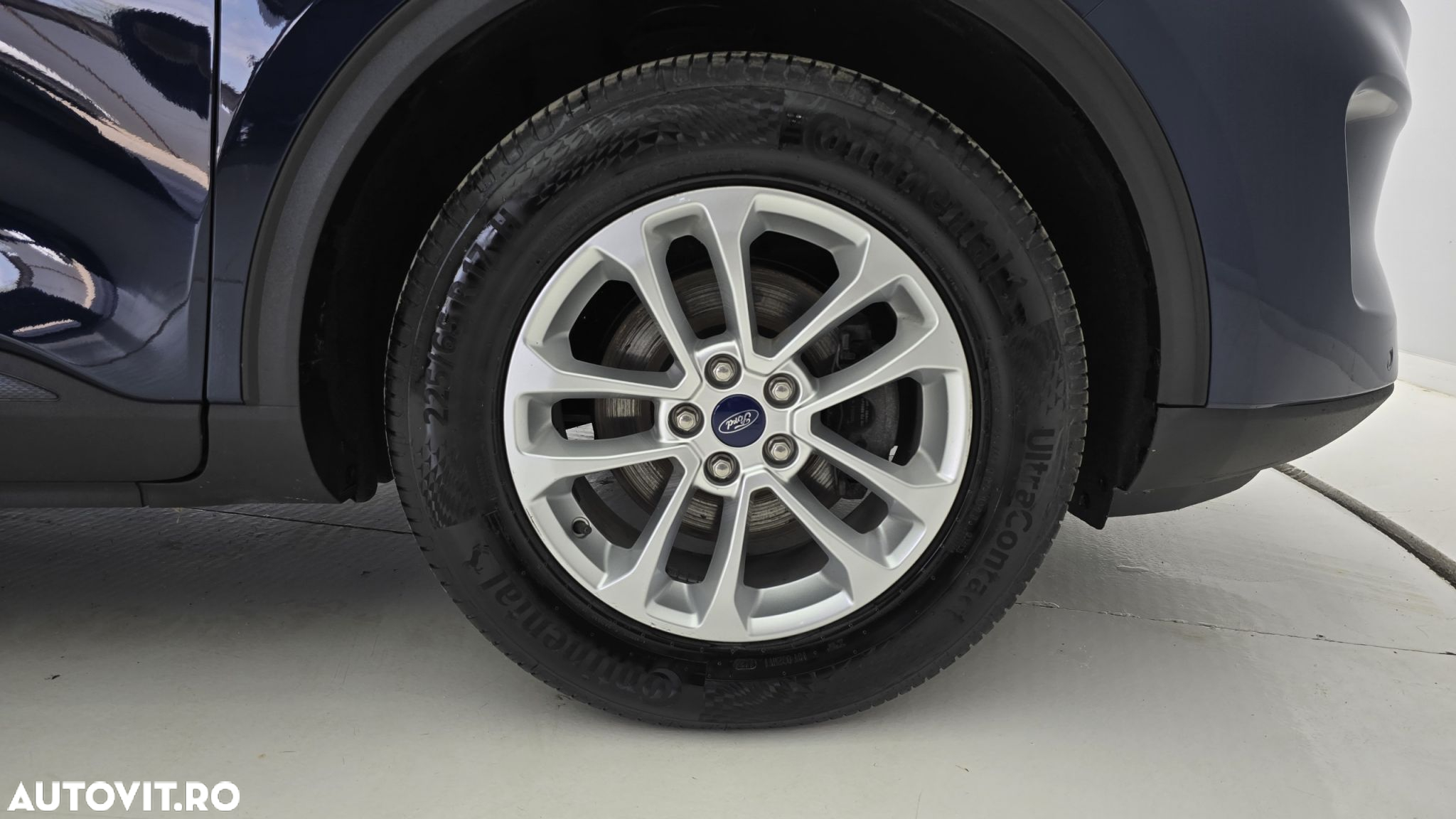 Ford Kuga - 23