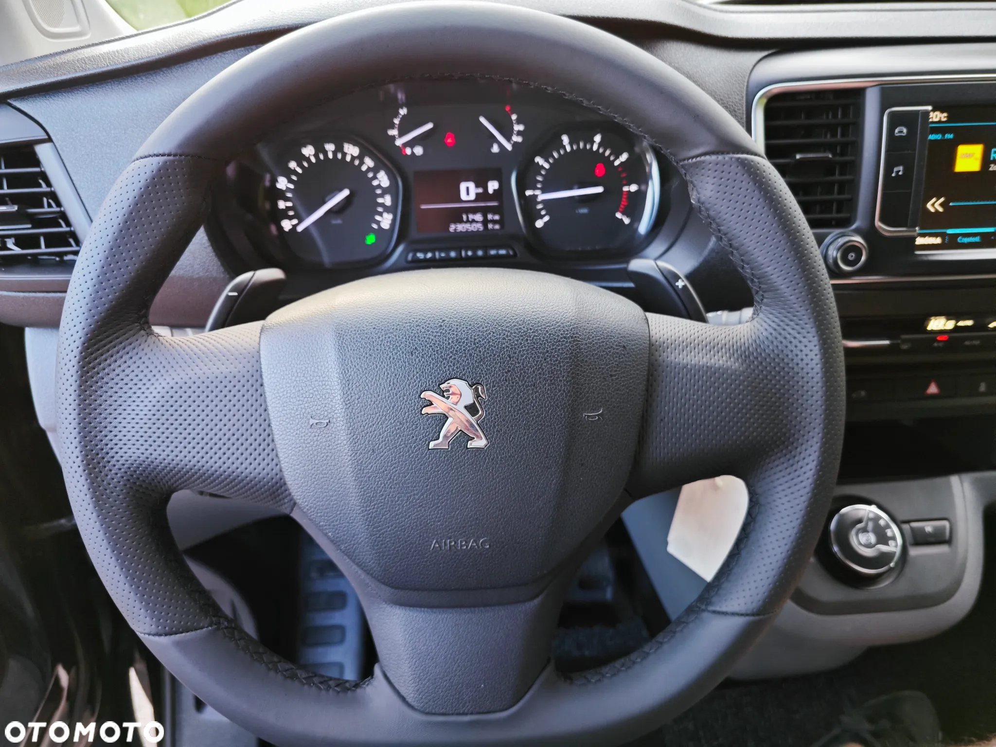 Peugeot EXPERT L2H1 LONG AUTOMAT 2.0 180KM DUŻY SERWIS - 26