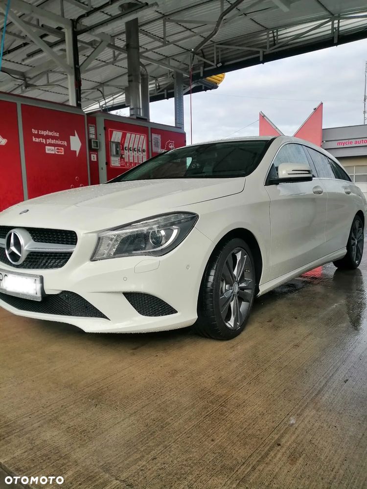 Mercedes-Benz CLA 200 7G-DCT AMG Line - 2