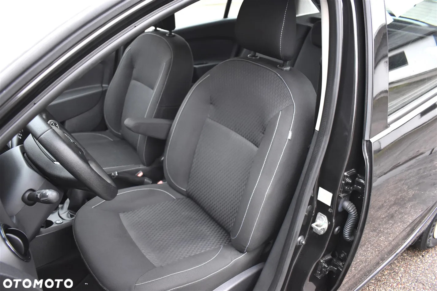 Dacia Sandero 0.9 TCe Laureate S&S - 14