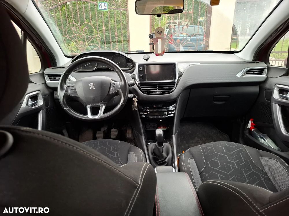 Peugeot 2008 1.6 BlueHDi FAP Allure - 6