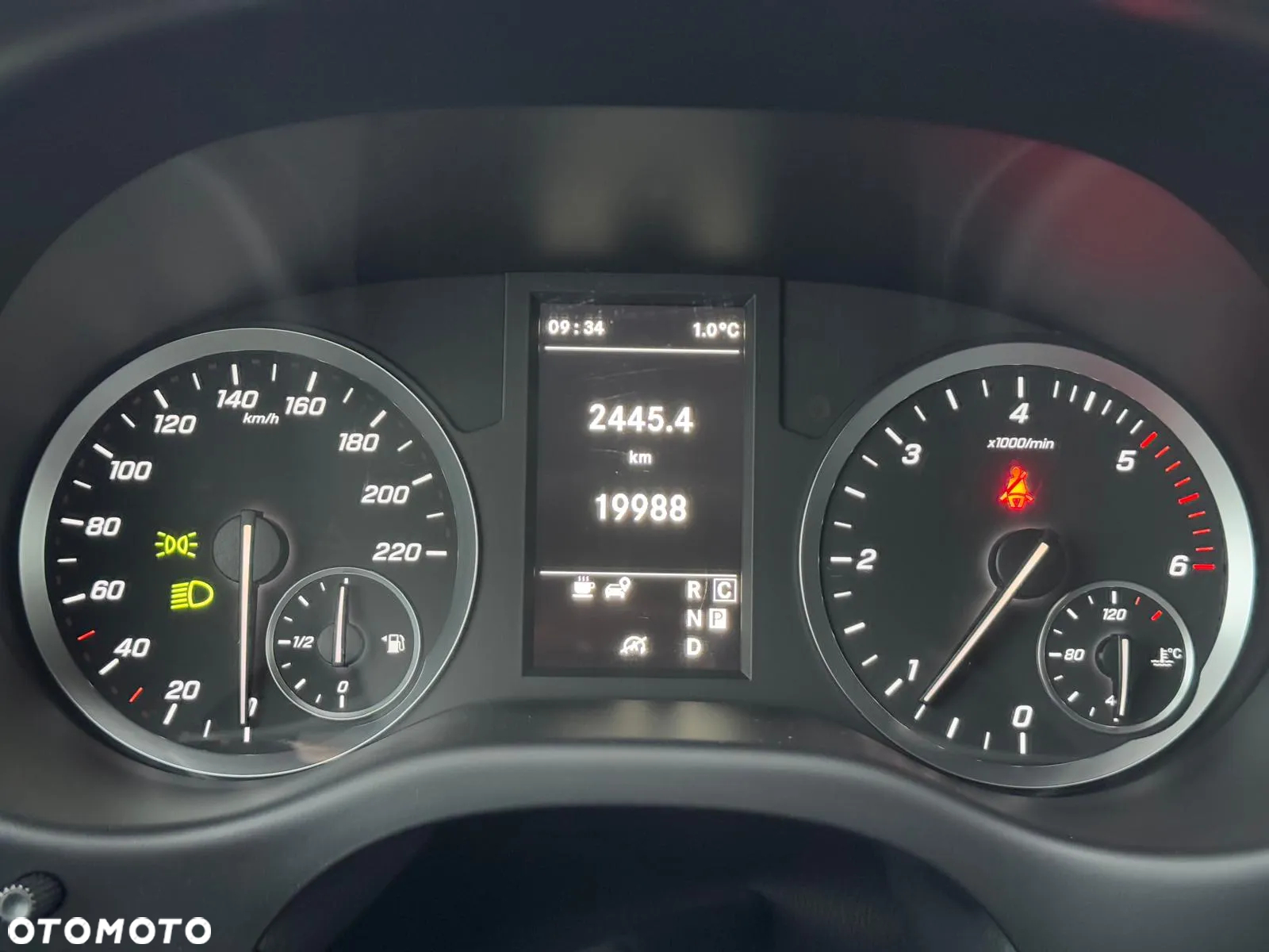Mercedes-Benz VITO - 18