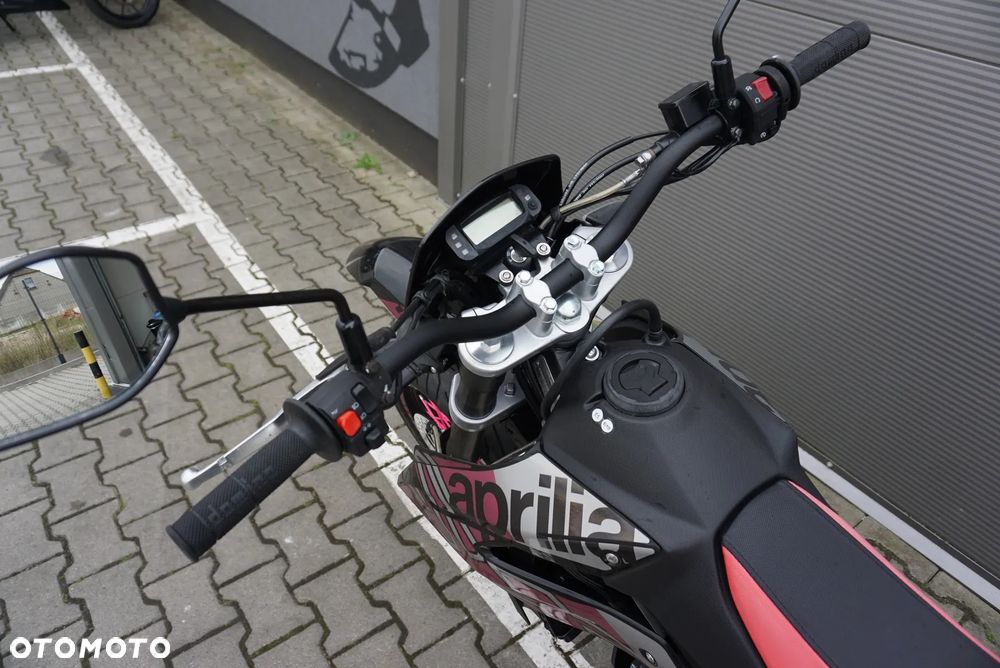 Aprilia SX - 17