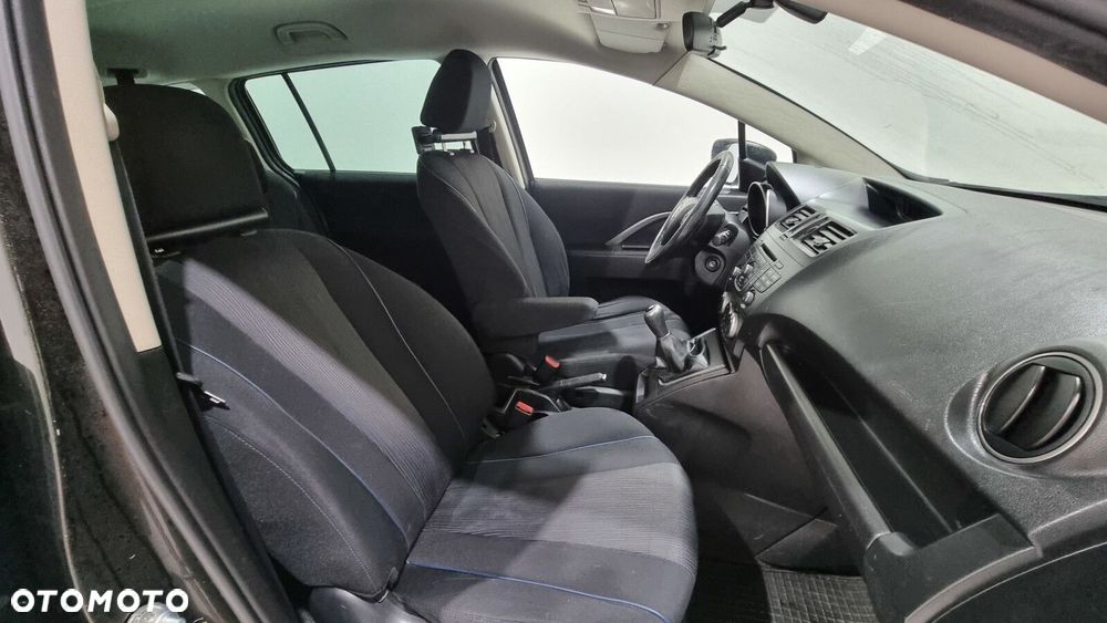 Mazda 5 - 16