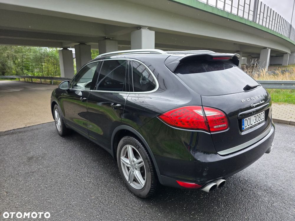 Porsche Cayenne Turbo - 10
