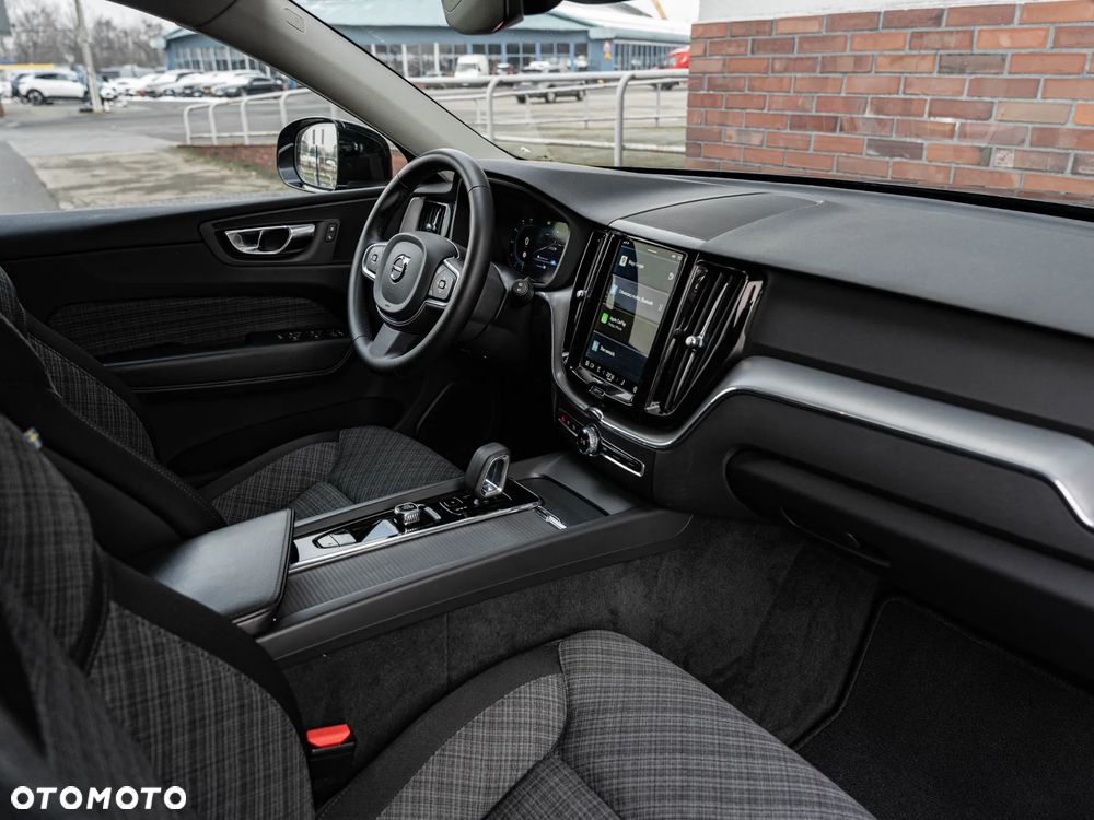 Volvo XC 60 B4 D Core - 25