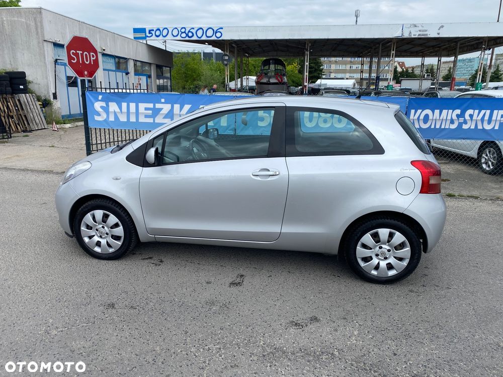 Toyota Yaris - 14